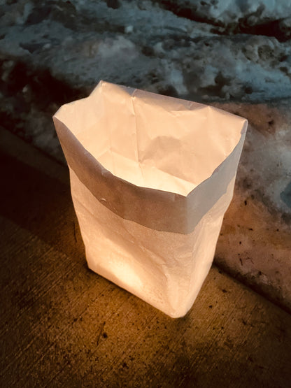 10 Christmas Eve Luminaries